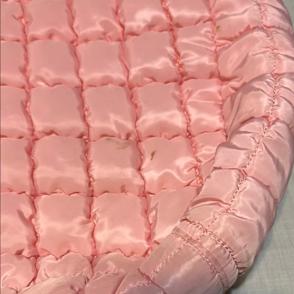 Katydid Oversized Pink Quilted Hobo Shoulder Bag - Picture 4 of 13